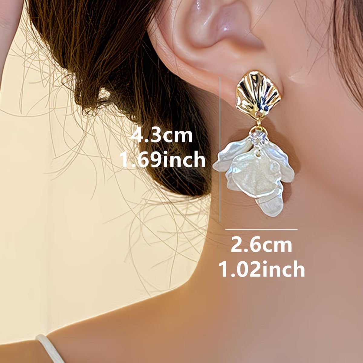 De Frosted Petal Pareloorbellen
