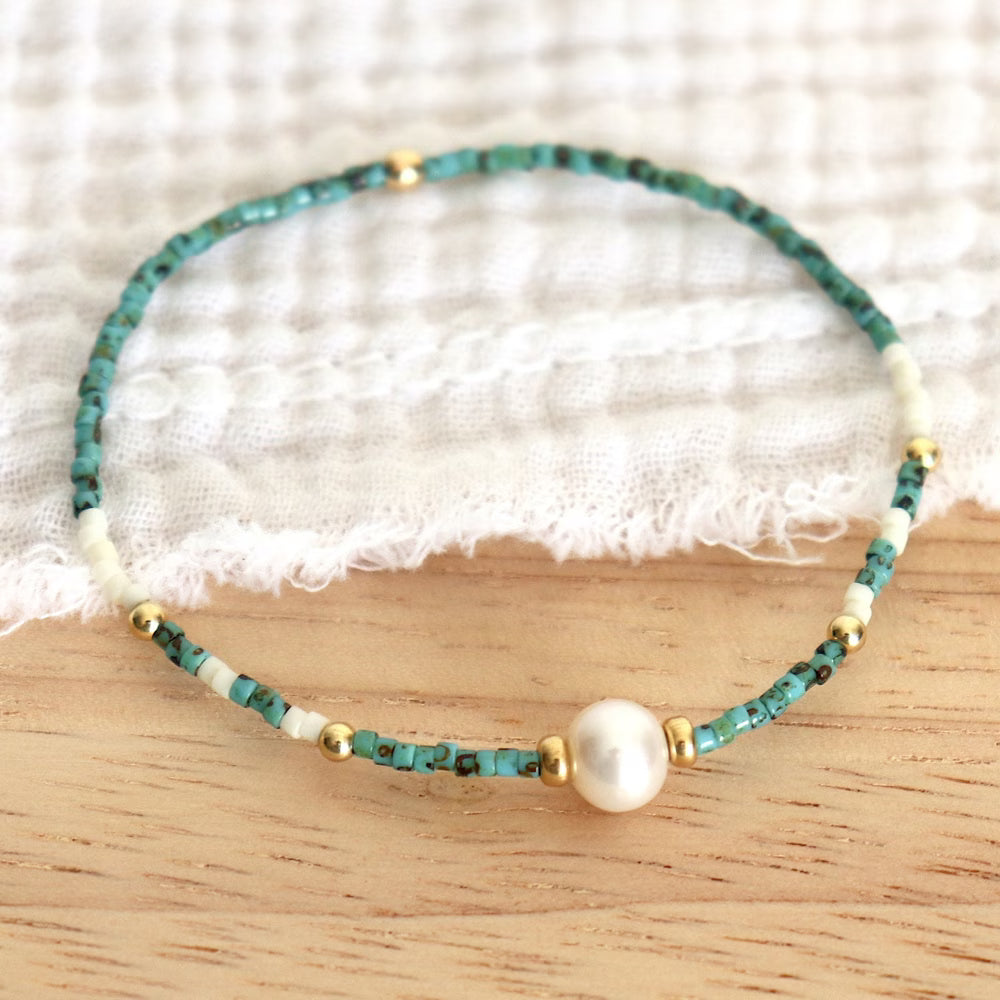 Minimale Turquoise en Parel Armband