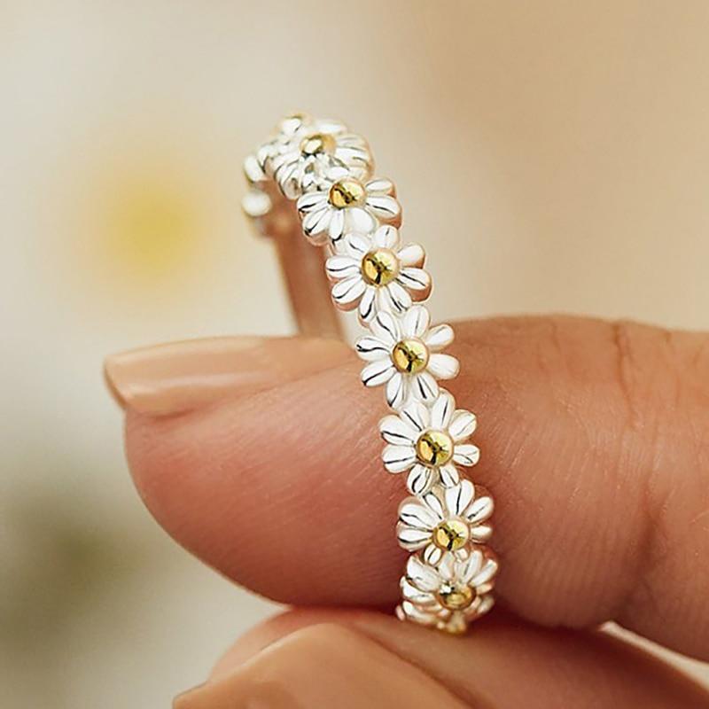 Margriet Ring – Zilver & Geschilderde Zachtheid