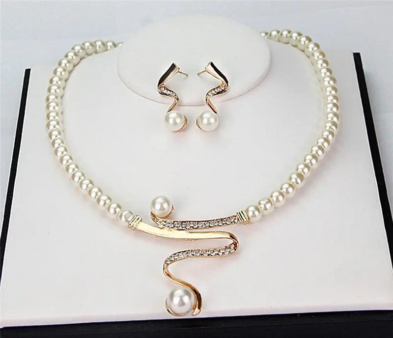 Set Halsband en Oorbellen met Natuurlijke Parel
