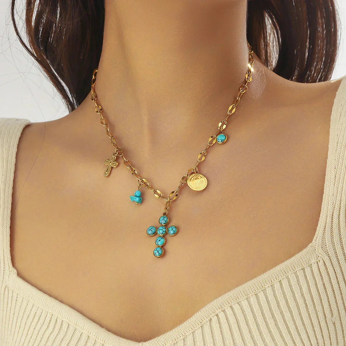Gezegende Turquoise Edelstenen Kruzifix Ketting