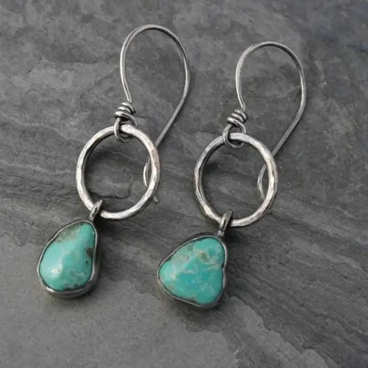 Subtiele Turquoise Steen Oorbellen